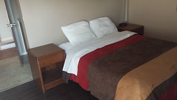 Travellers Rest Motel Salmon Arm Exterior foto